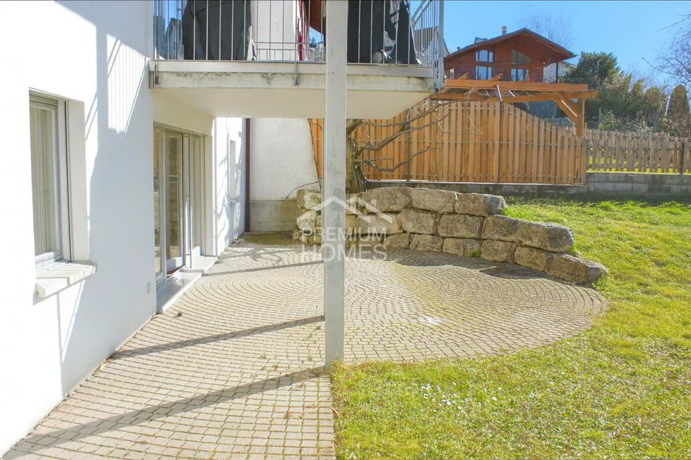 Casa di 16 locali in vendita a Ramlinsburg - immagine 1/9