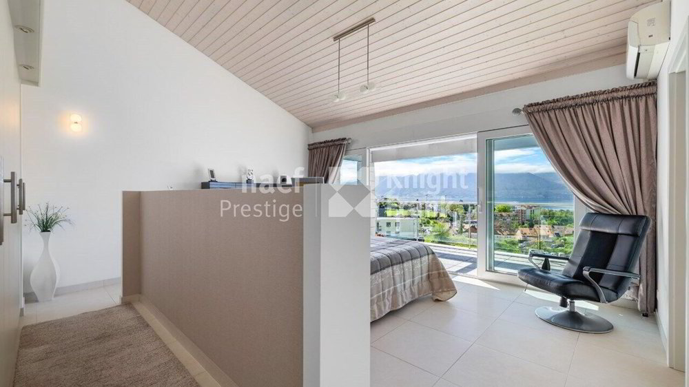 Maison 7.5 pièces à acheter à Montreux - image 1/11