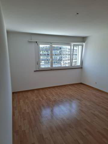 Appartamento di 2 locali in affitto a Biel/Bienne - immagine 1/10