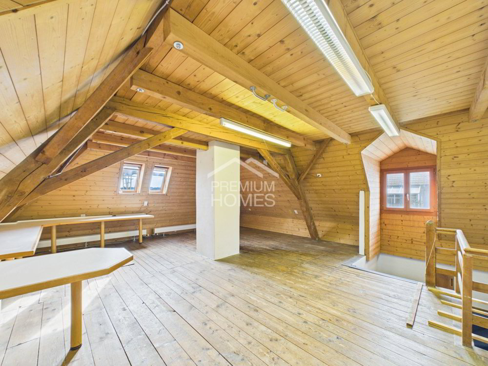 Casa di 5 locali in vendita a Herzogenbuchsee - immagine 1/7