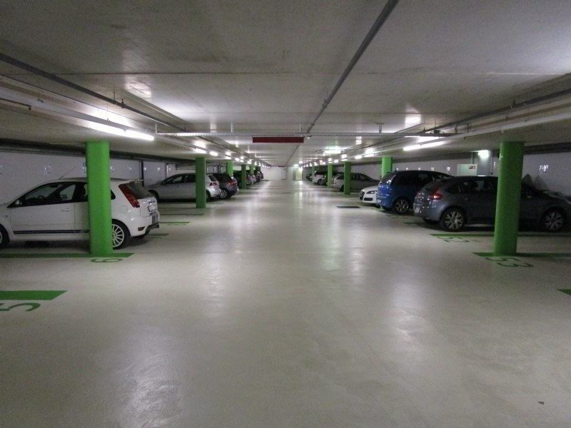 null rooms Car park, garage for rent in Neuchâtel - image 1/4