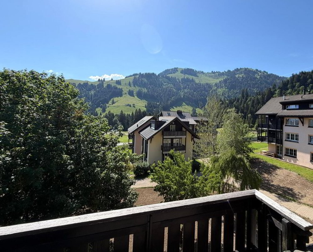 3 rooms Apartment to buy in Gruyères - image 1/7