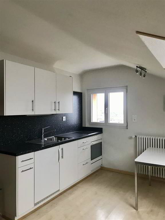Appartement 1 pièces à louer à Bouveret - image 1/5