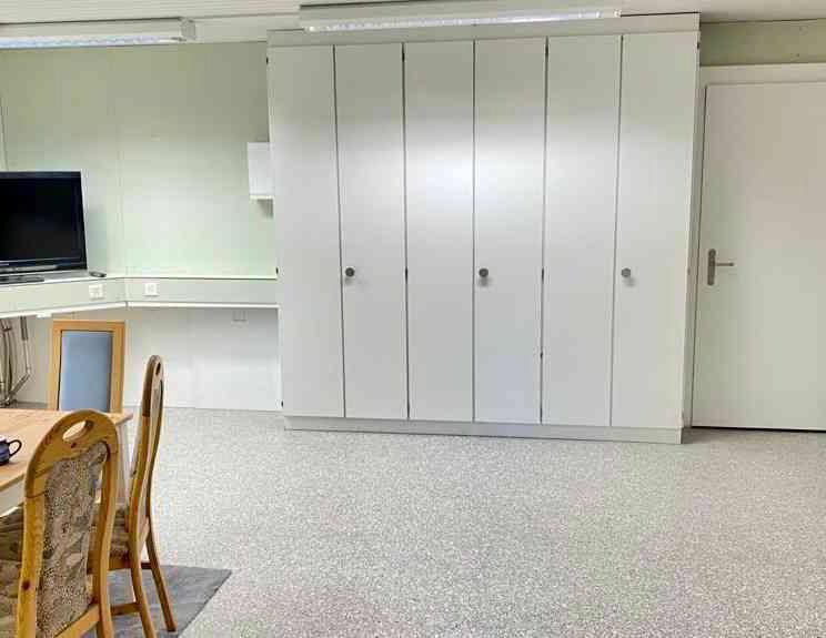 1 Zimmer Büro zu vermieten in Horw - Bild 1/3