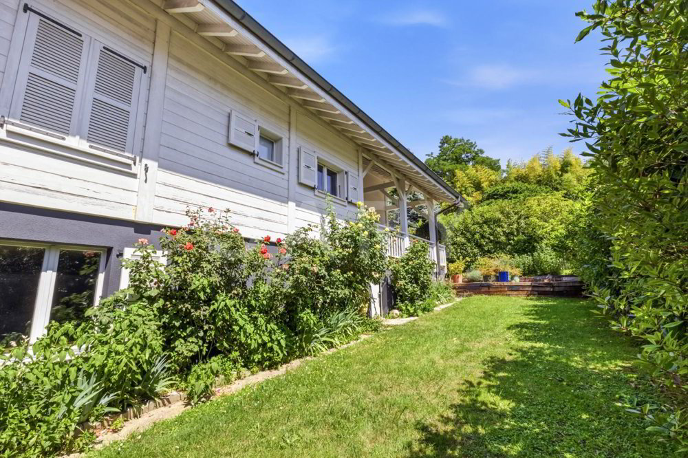 6 rooms House to buy in Corsier GE - image 1/13