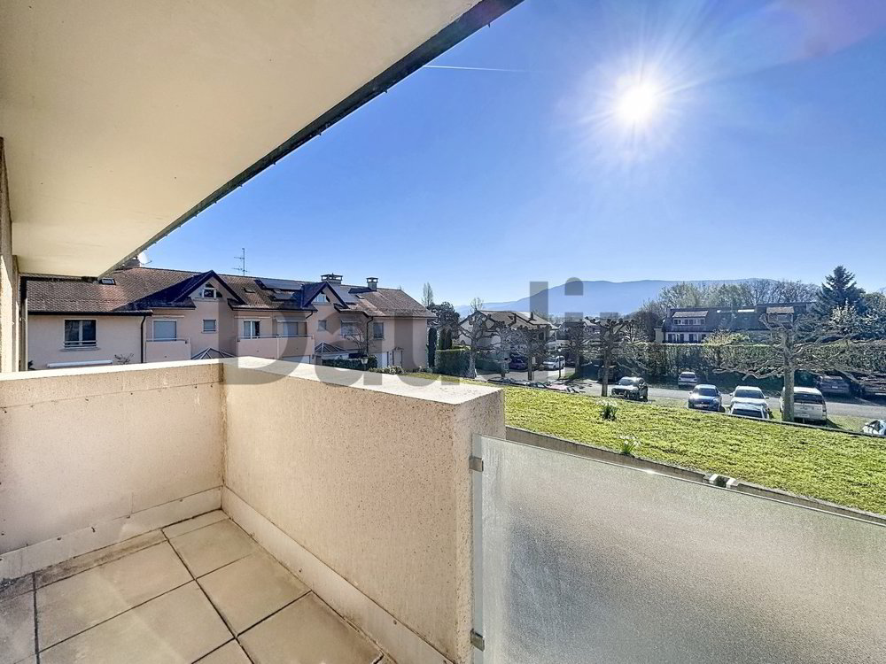 3 rooms Apartment to buy in Meinier - image 1/6