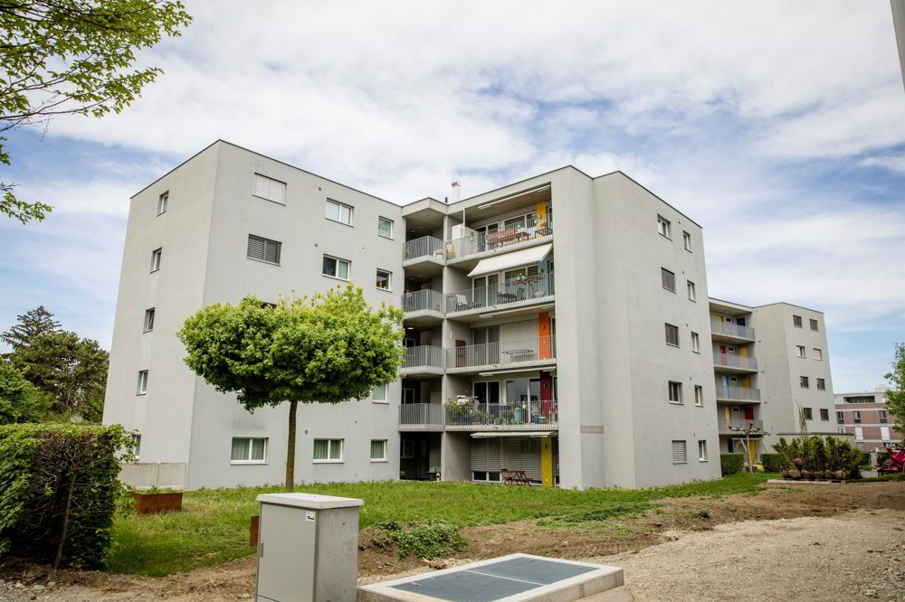 null rooms Car park, garage for rent in Kreuzlingen - image 1/2