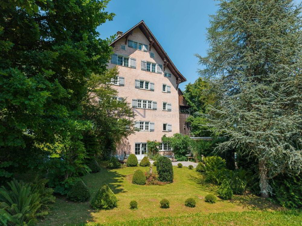 19 rooms House to buy in Nidfurn - image 1/9