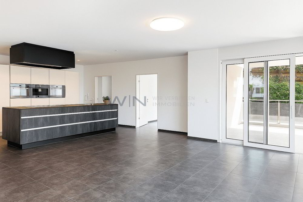 Casa di 13 locali in vendita a Dagmersellen - immagine 1/9