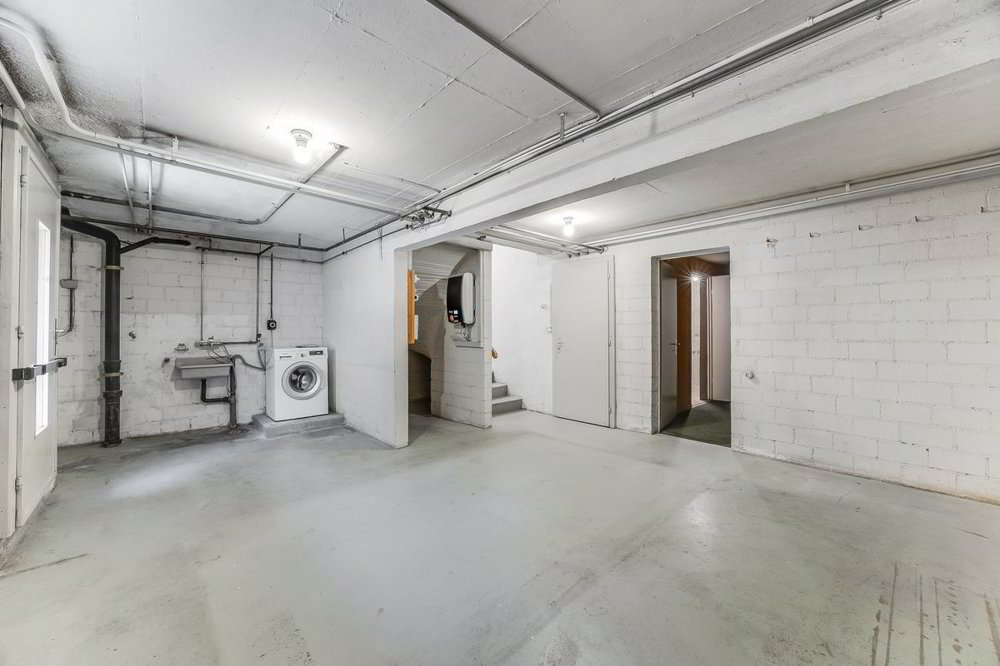 Casa di 4 locali in vendita a Bergdietikon - immagine 1/10