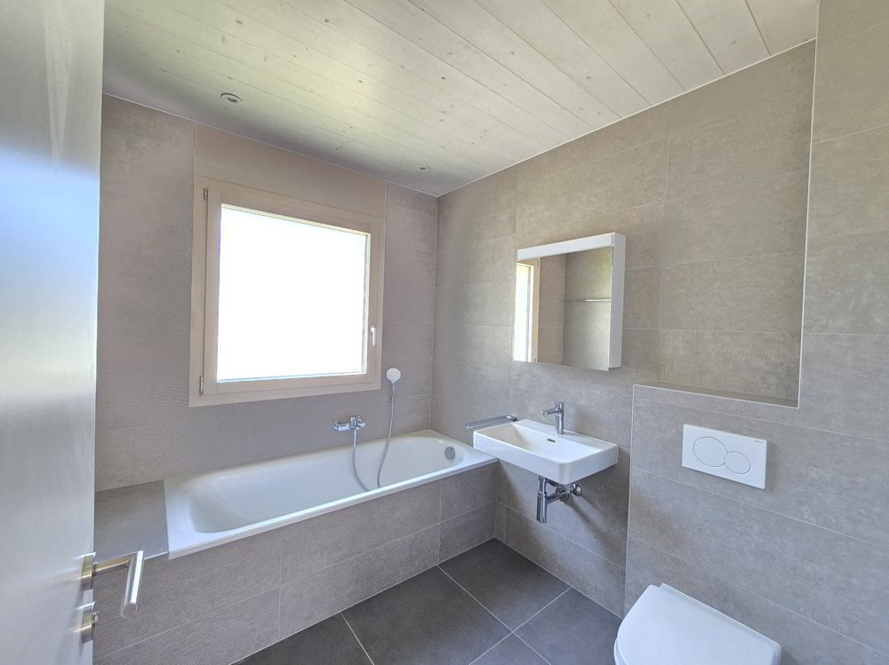 4 rooms House to buy in Martigny - image 1/13