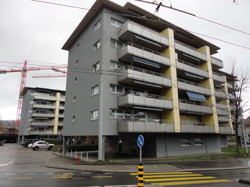 3 rooms Apartment for rent in Renens VD - image 1/2