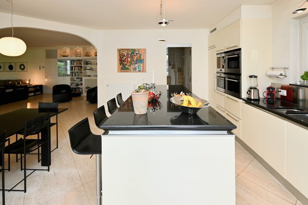 Maison 6 pièces à acheter à Figino - image 1/13
