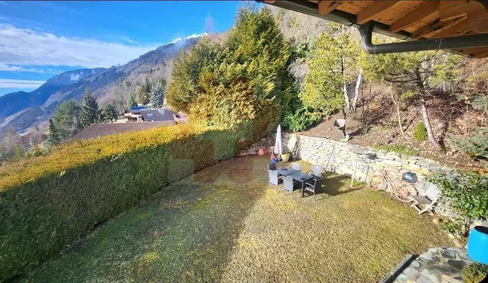 Casa di 7 locali in vendita a Aven - immagine 1/12