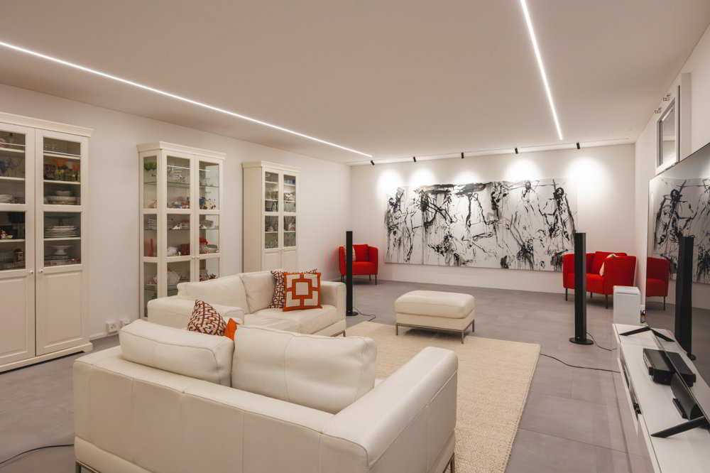 Casa di 8 locali in vendita a Cadro - immagine 1/30