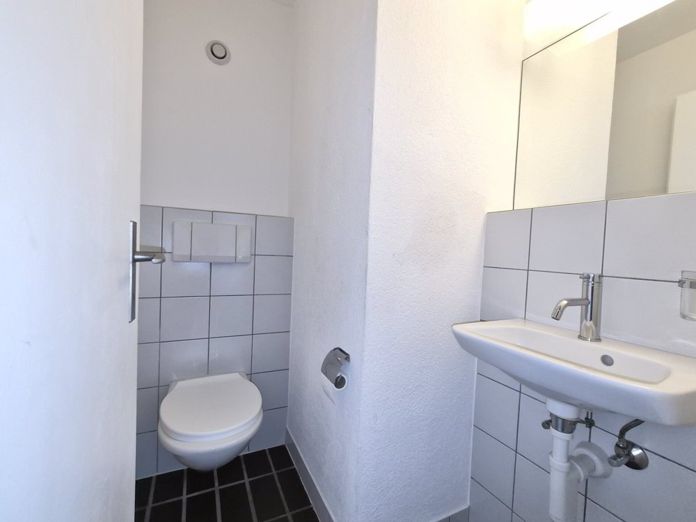 4 Zimmer Wohnung zu vermieten in Les Geneveys-sur-Coffrane - Bild 1/9