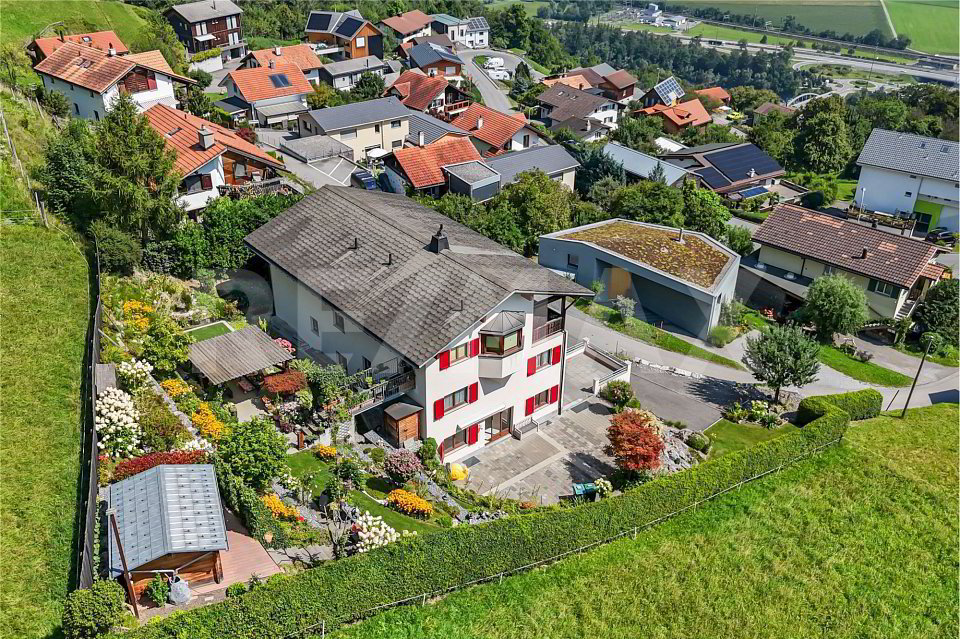 6.5 Zimmer Wohnung zum verkaufen in Mastrils - Bild 1/13