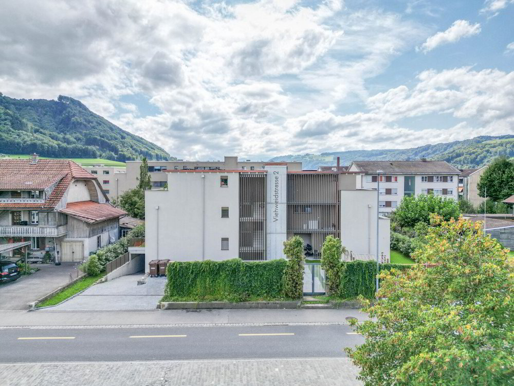 4 rooms Apartment to buy in Belp - image 1/13