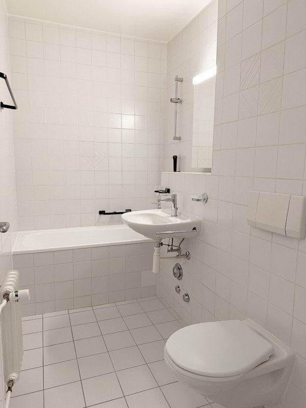 3 rooms Apartment for rent in Pully - image 1/7