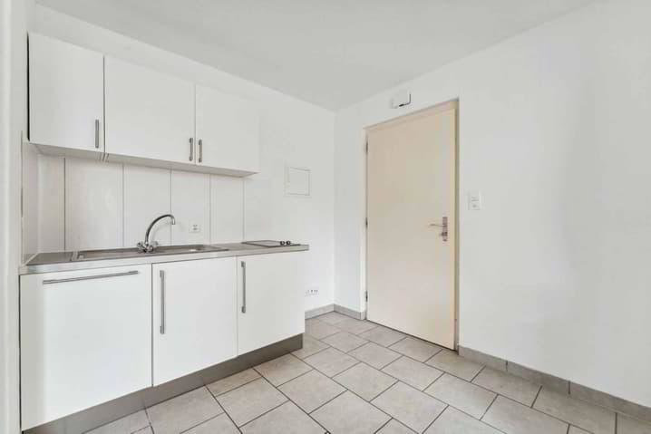 null Zimmer Büro zum verkaufen in Lamboing - Bild 1/8