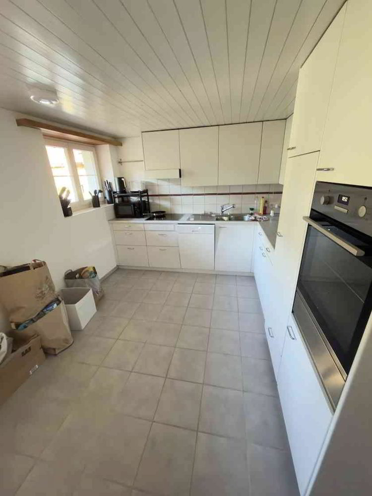 Appartement 4 pièces à louer à Oberneunforn - image 1/11