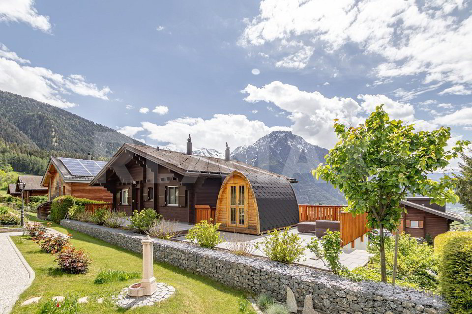 Maison 5 pièces à acheter à Termen - image 1/12