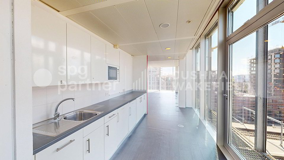 null rooms Office & Commercial for rent in Prilly - image 1/8