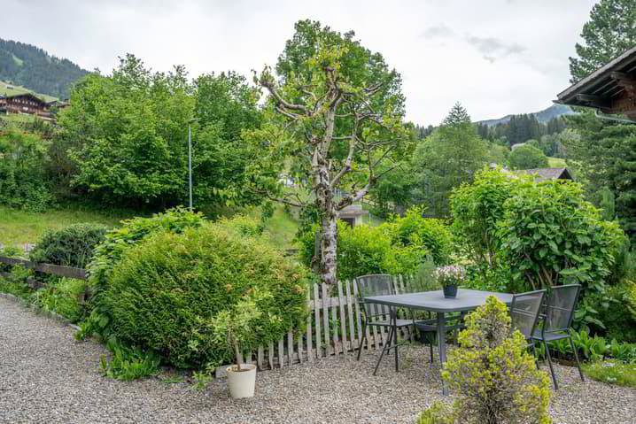 6.5 Zimmer Haus zum verkaufen in Lauenen b. Gstaad - Bild 1/13