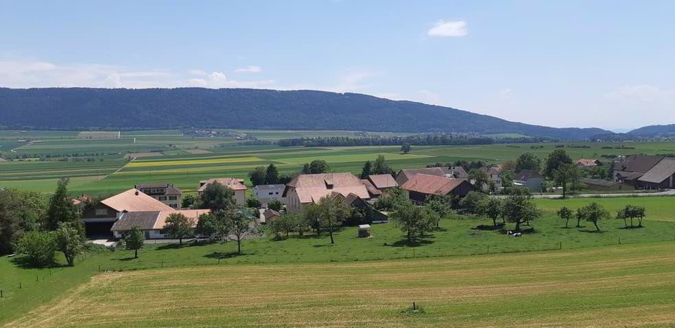 Appartamento di 4 locali in affitto a Chézard-St-Martin - immagine 1/9