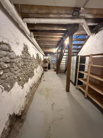 null rooms Office & Commercial for rent in Nyon - image 1/11