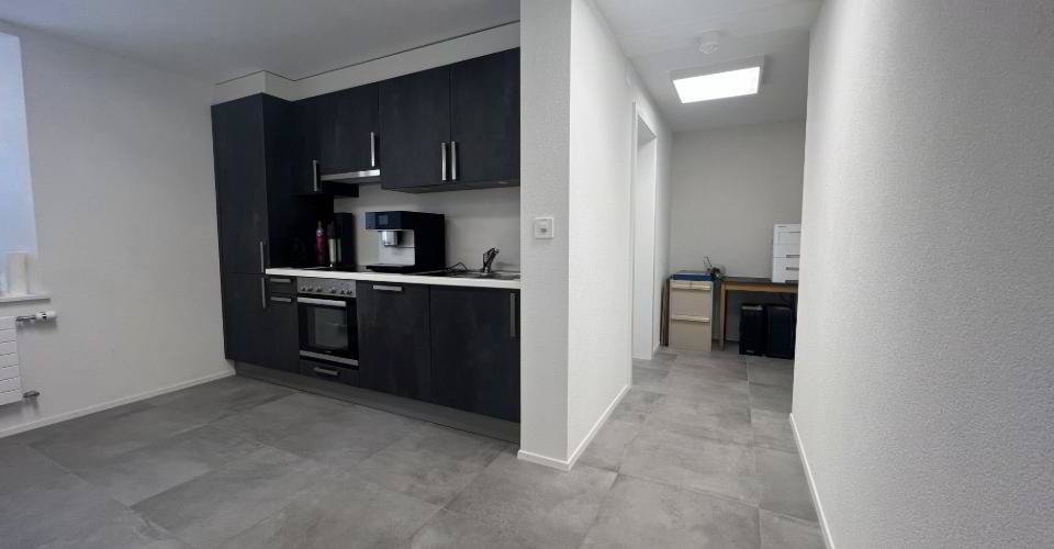 null rooms Office & Commercial for rent in La Chaux-de-Fonds - image 1/4