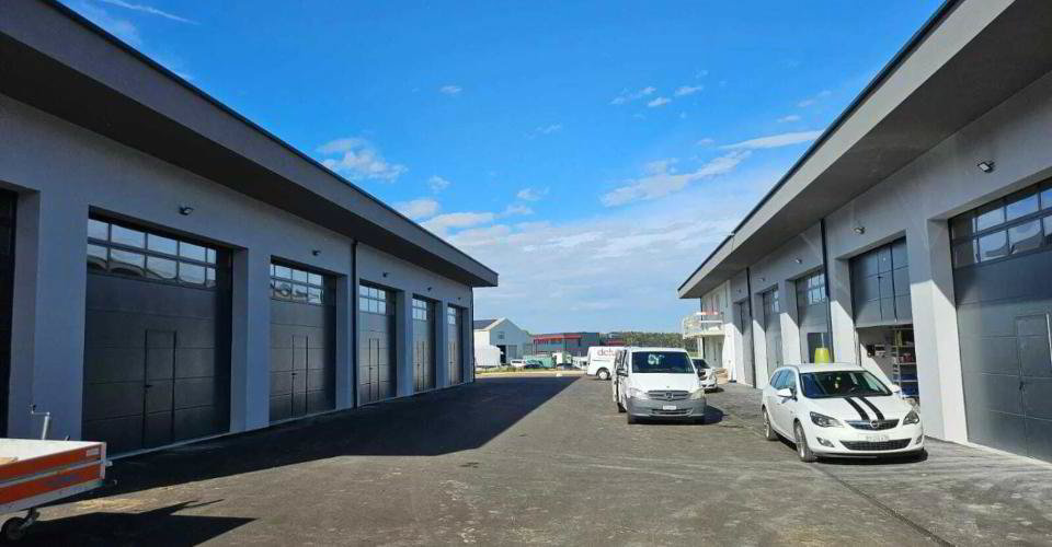null rooms Office & Commercial for rent in Le Bry - image 1/7