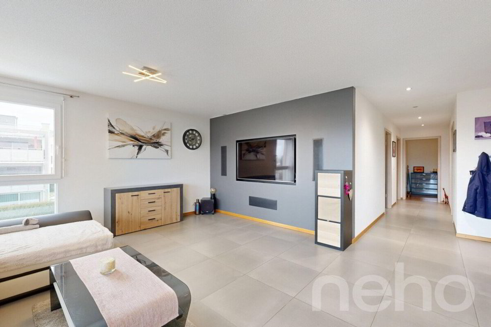 4 Zimmer Wohnung zum verkaufen in La Chaux-de-Fonds - Bild 1/12