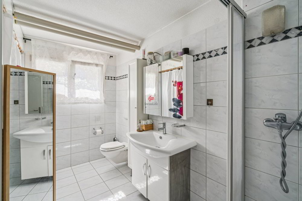 7 Zimmer Haus zum verkaufen in Oberglatt ZH - Bild 1/10