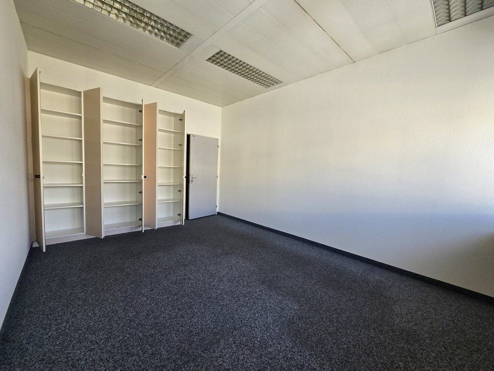Ufficio & Commercio di null locali in affitto a Gland - immagine 1/2