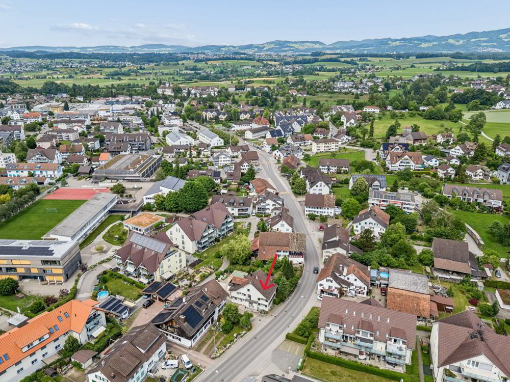 Casa di 4.5 locali in vendita a Grüningen - immagine 1/13