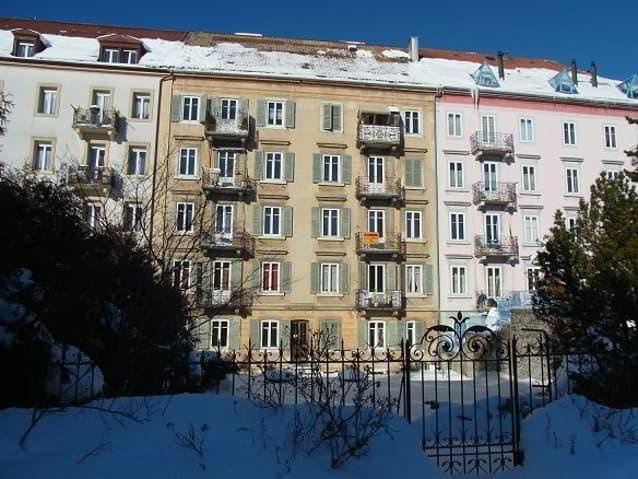 Appartement 3 pièces à louer à La Chaux-de-Fonds - image 1/7