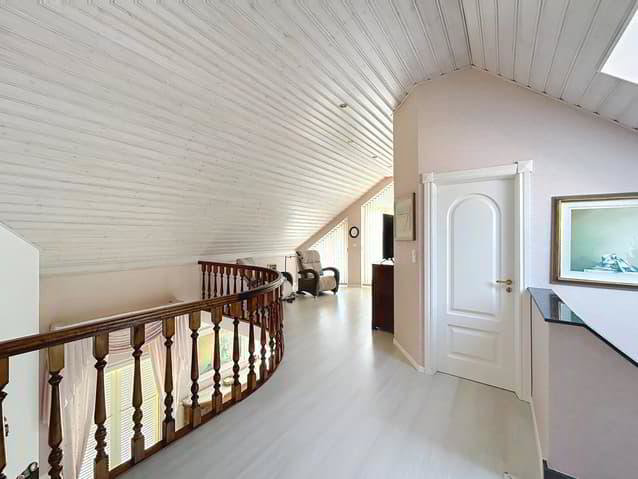 Maison 8.5 pièces à acheter à Bevaix - image 1/13