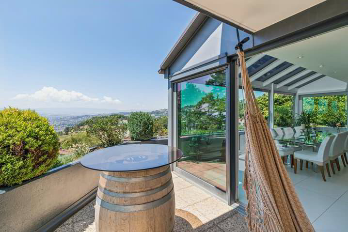 6.5 rooms House to buy in Grandvaux - image 1/13
