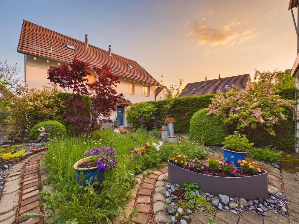 Wo Wohnqualität zuhause ist - Familienhaus mit Wintergarten und Solaranlage - Ansicht 2