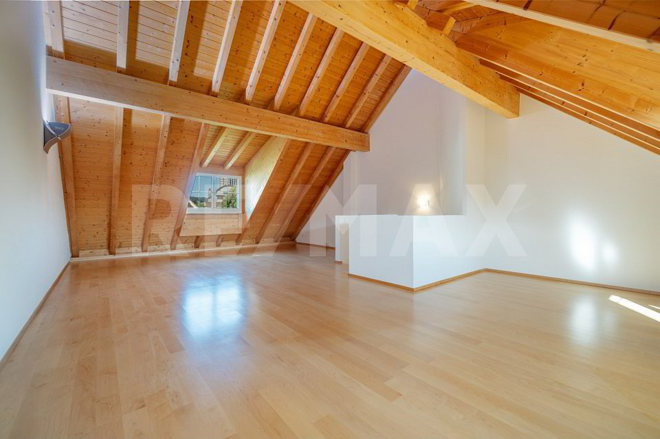 Casa di 5.5 locali in vendita a Dietikon - immagine 1/13