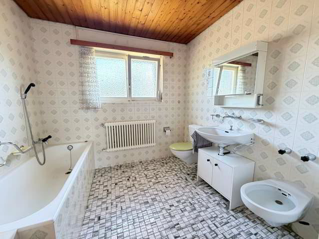 7.5 Zimmer Haus zum verkaufen in Coeuve - Bild 1/13