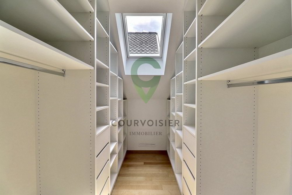 Appartement 5 pièces à louer à Rolle - image 1/9