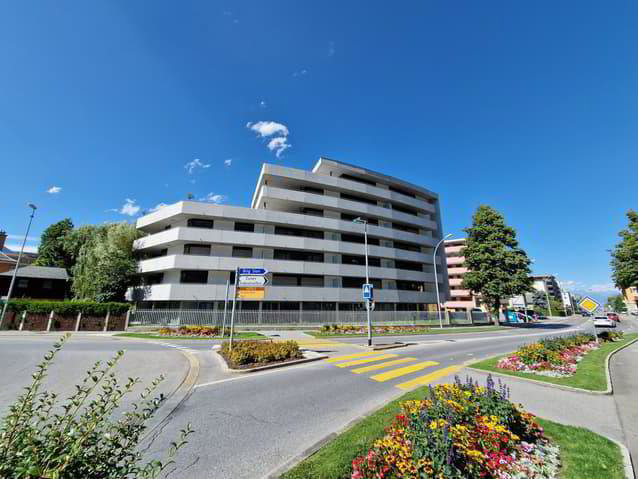 4.5 rooms Apartment for rent in Martigny - image 1/11