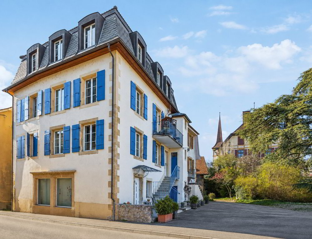 null rooms House to buy in Auvernier - image 1/12