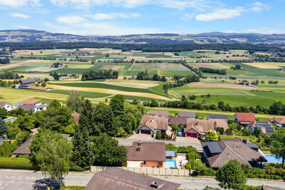 Casa di 5.5 locali in vendita a Kallern - immagine 1/12