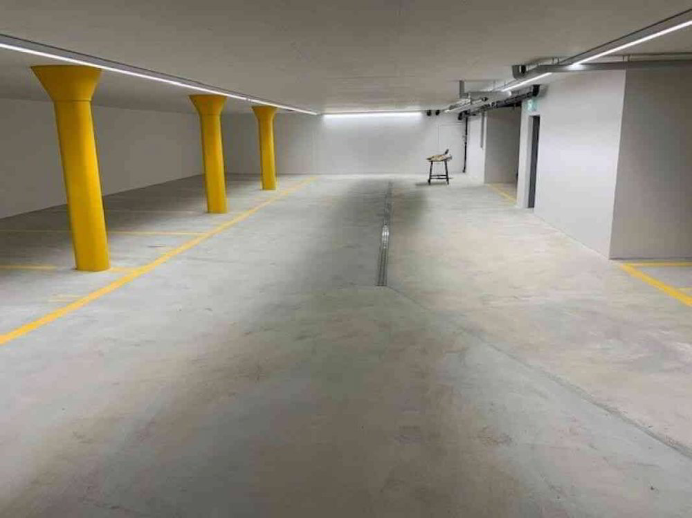 null Zimmer Parkplatz, Garage zu vermieten in Uznach - Bild 1/1