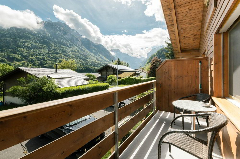 4 rooms 2048 to buy in Wilderswil - image 1/13