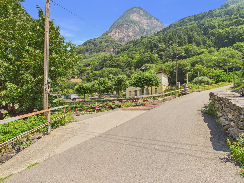 4.5 Zimmer Haus zum verkaufen in Osogna - Bild 1/17