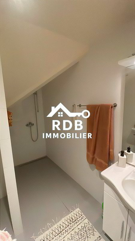 Appartamento di 2.5 locali in affitto a La Croix-de-Rozon - immagine 1/12